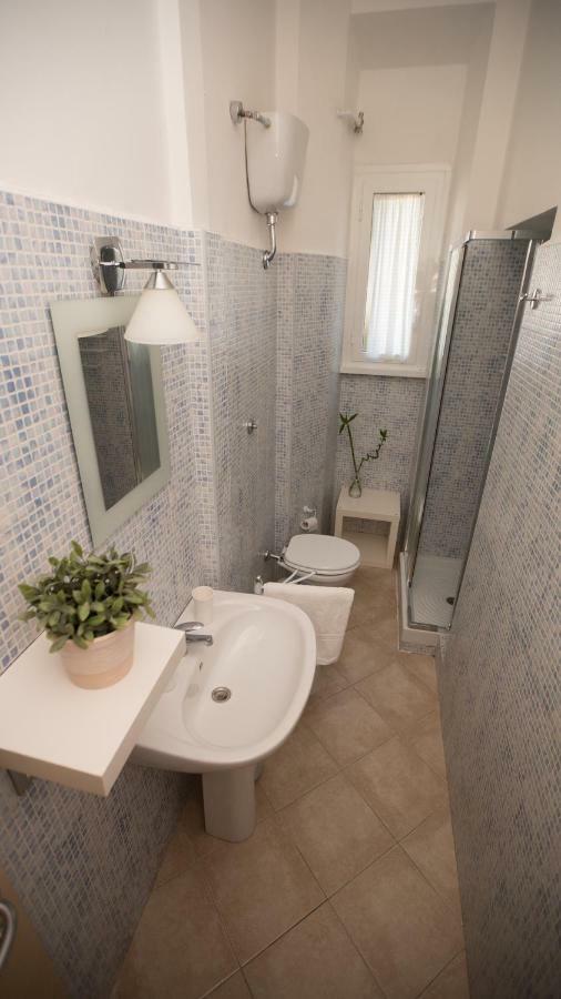 Hotel Domus Amica à Rome Extérieur photo